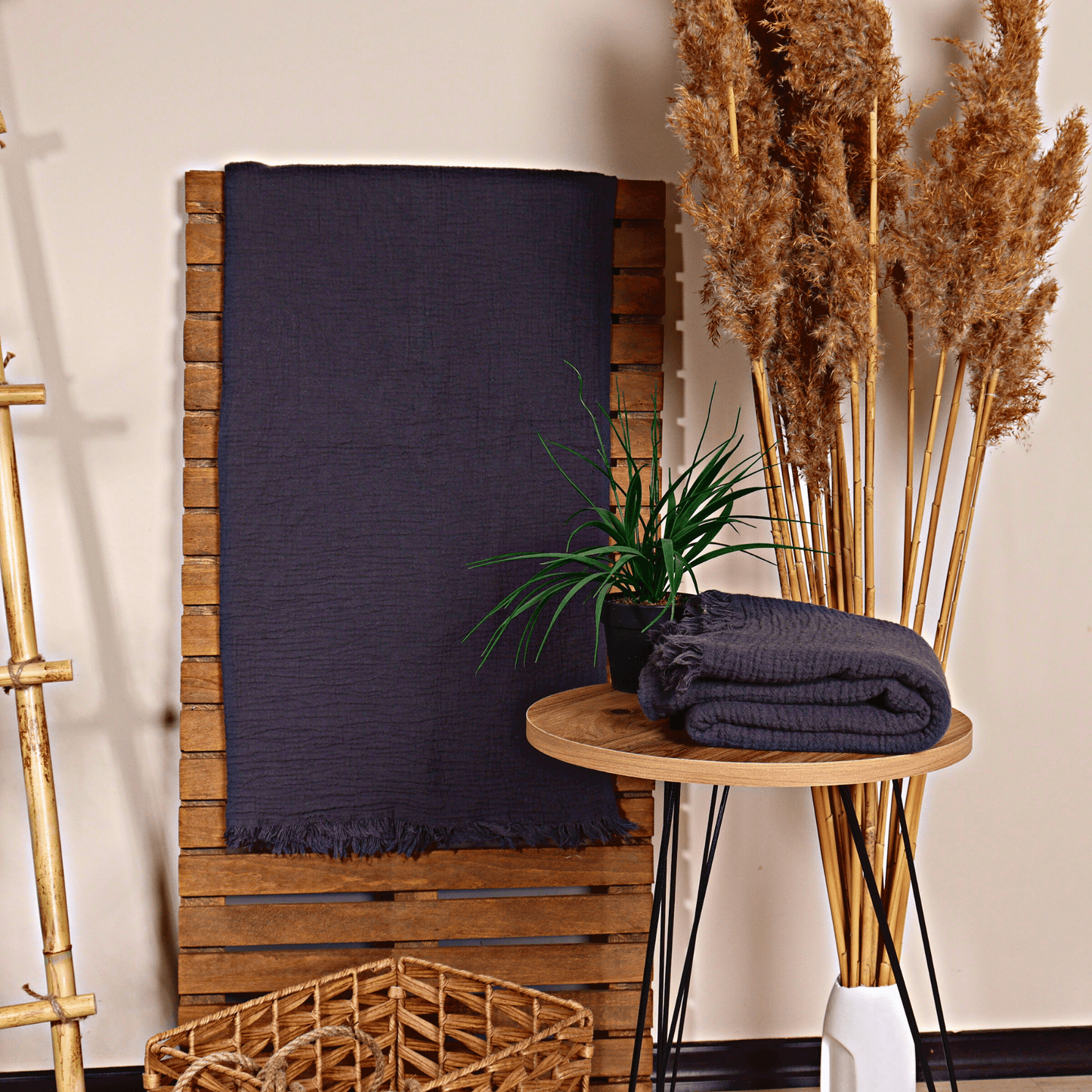 Anthracite Muslin Towel for Adults