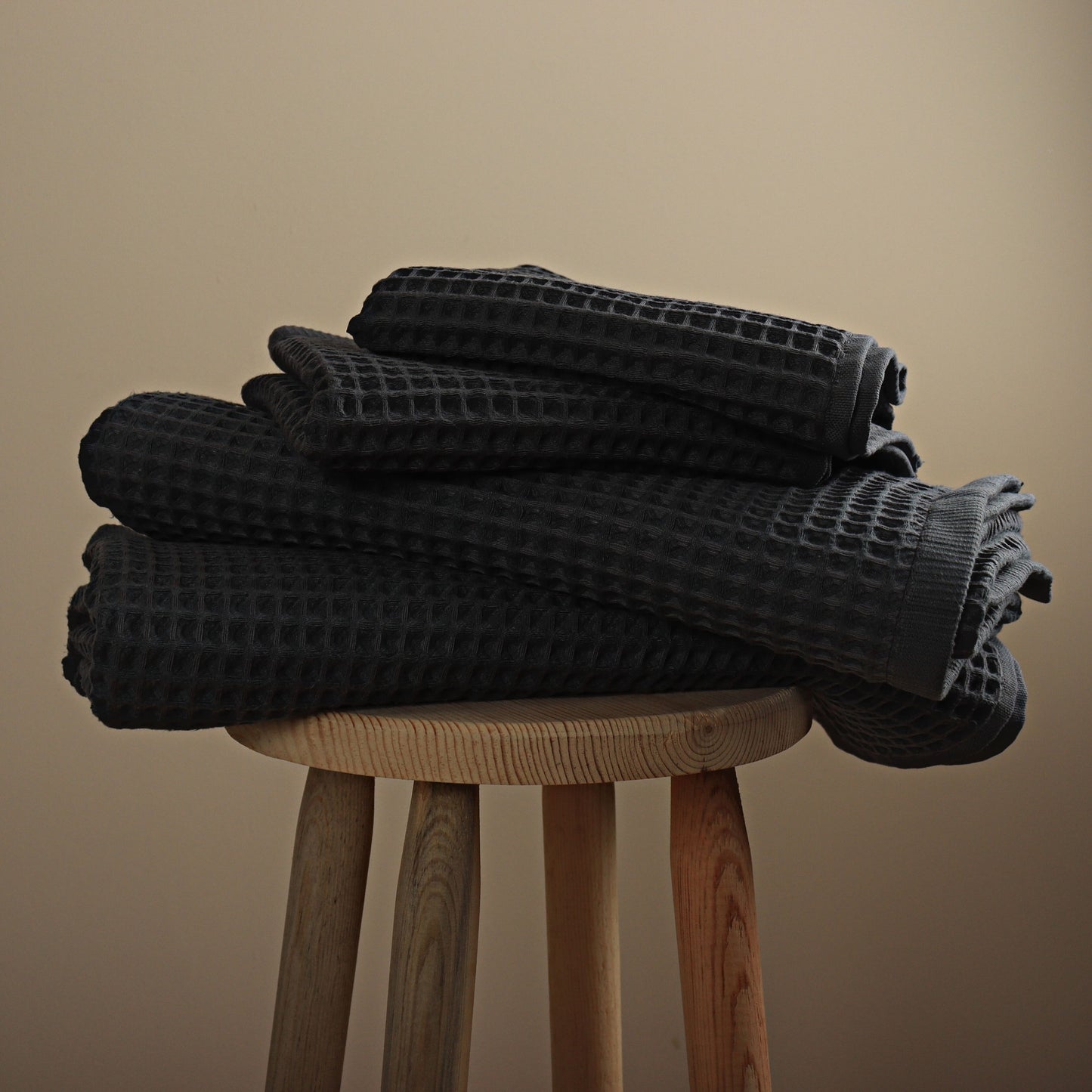 Anthracite Waffle Weave Towels Sets - 2 Bath, 2 Hand Towels