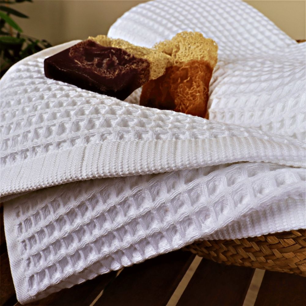 https://turkishwaffletowel.com/cdn/shop/files/Waffle_Towels-Buy_Puskul_Textile_ETSY_Store_on_Sale_4.jpg?v=1669288129&width=3840