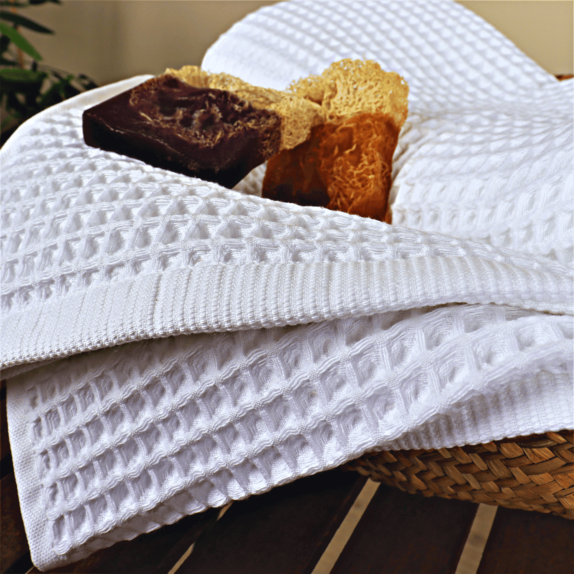 White Cotton Waffle Towels – Una